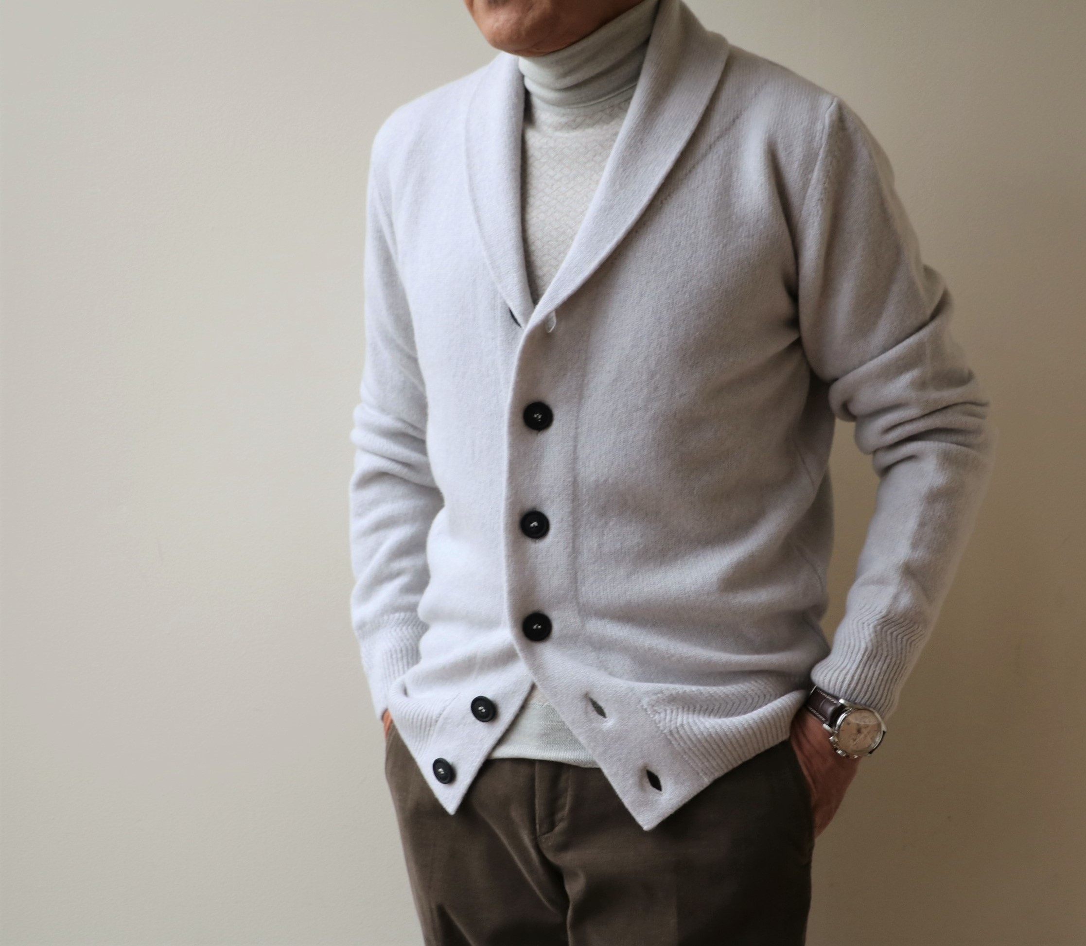 【新品】ジョンスメドレー カシミア混 ショールカラーカーディガン 新品】ジョンスメドレー カシミア混 ショールカラーカーディガン